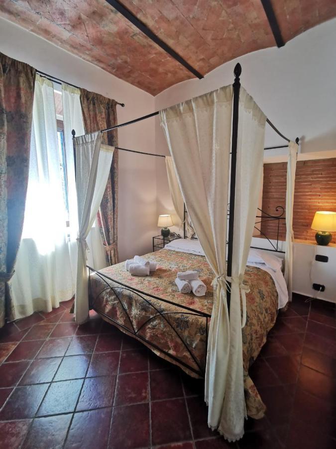 Saturnia *